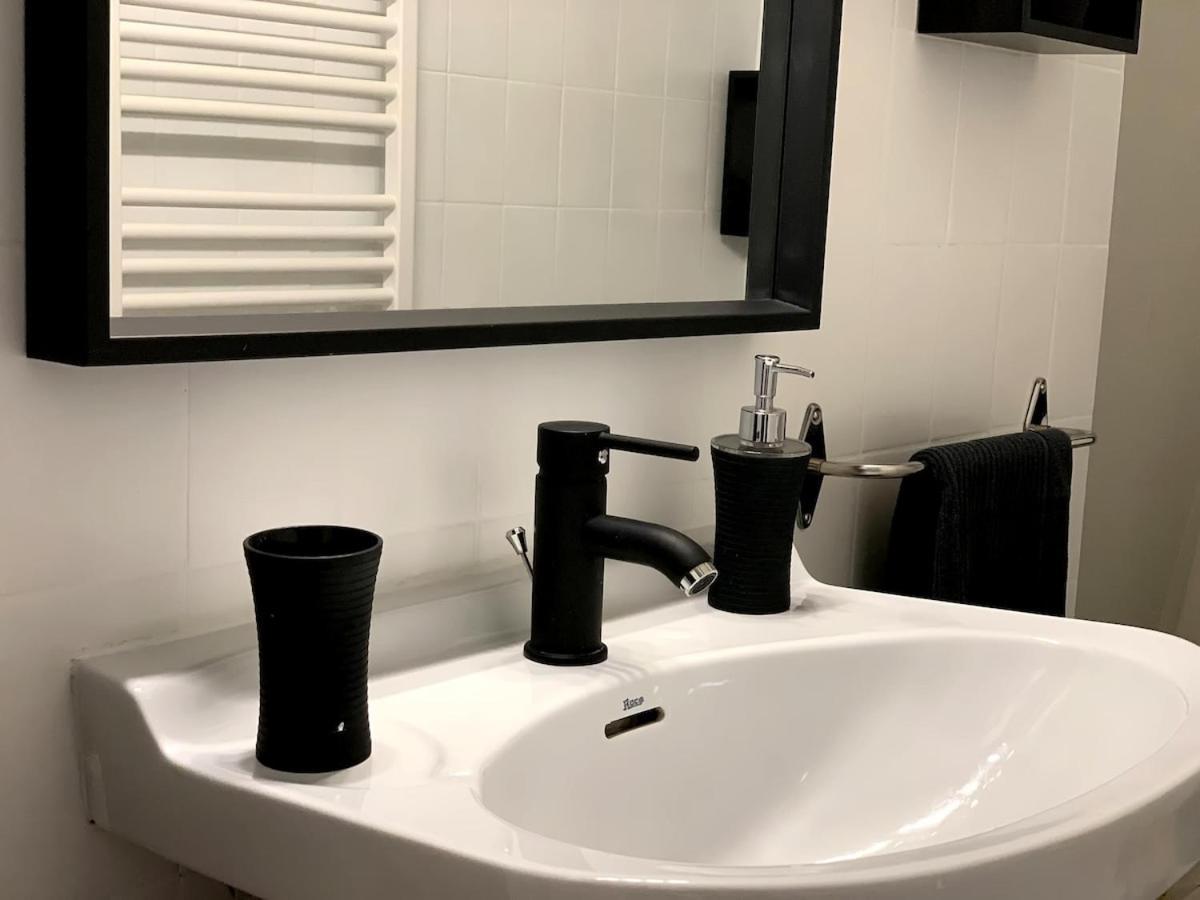 Pyrene Holidays- Residence Le Grand Hotel - Studio Lumineux A 2 Pas Des Thermes De Capvern Les Bains Экстерьер фото